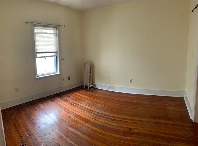 Building Photo - 48 Cypress St