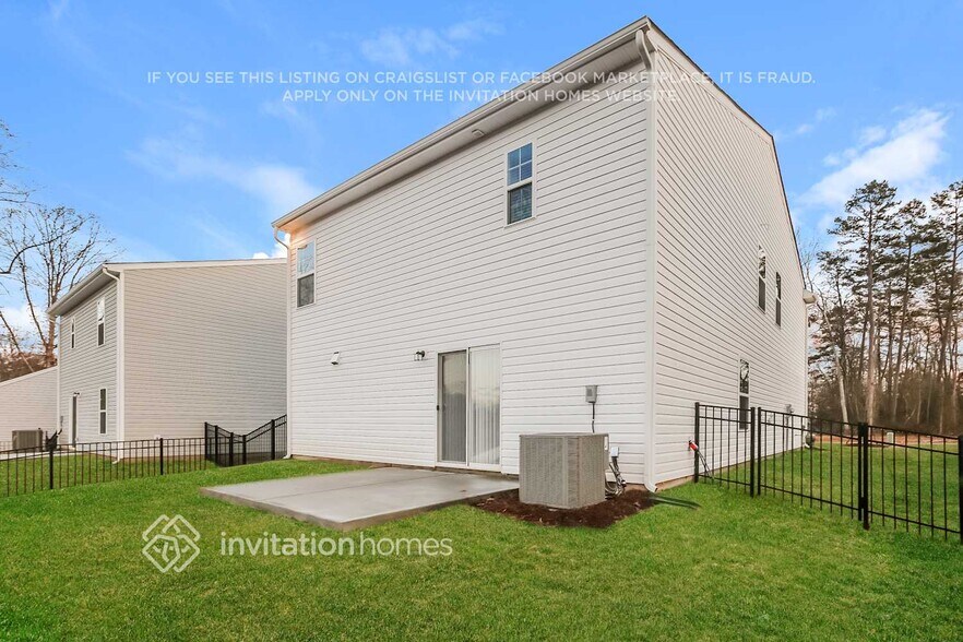 Building Photo - 360 Hollingswood Dr