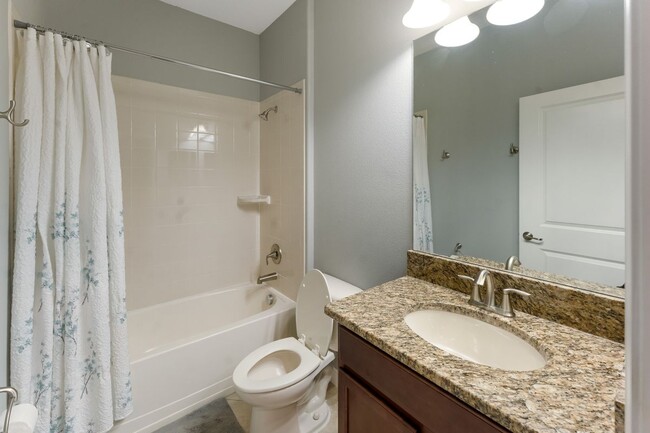 Building Photo - 13156 Green Violet Dr