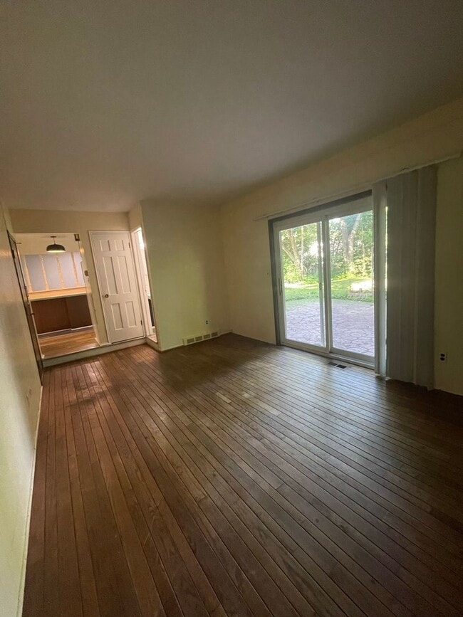 Building Photo - Spacious Four Bedroom Home Available Summer of 2026!