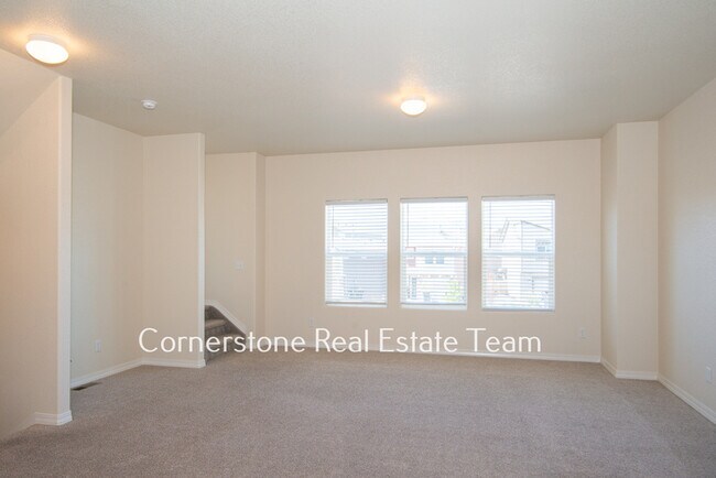 Building Photo - 855 Endeavor Wy