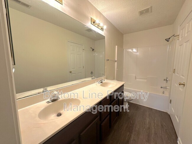 Building Photo - 3040 Caldwell Ridge Pkwy