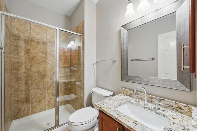 Building Photo - Stunning 4-Bedroom, 3-Bath, 3 Car Garage H...