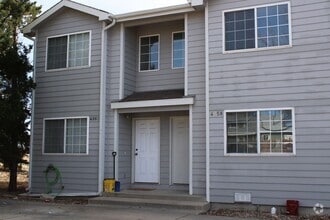 Building Photo - Charming 2 Bedroom Townhome in Loveland