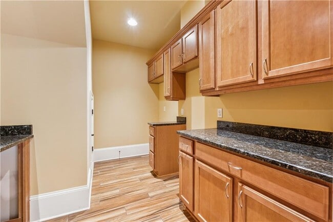 Building Photo - 1220 State St NW