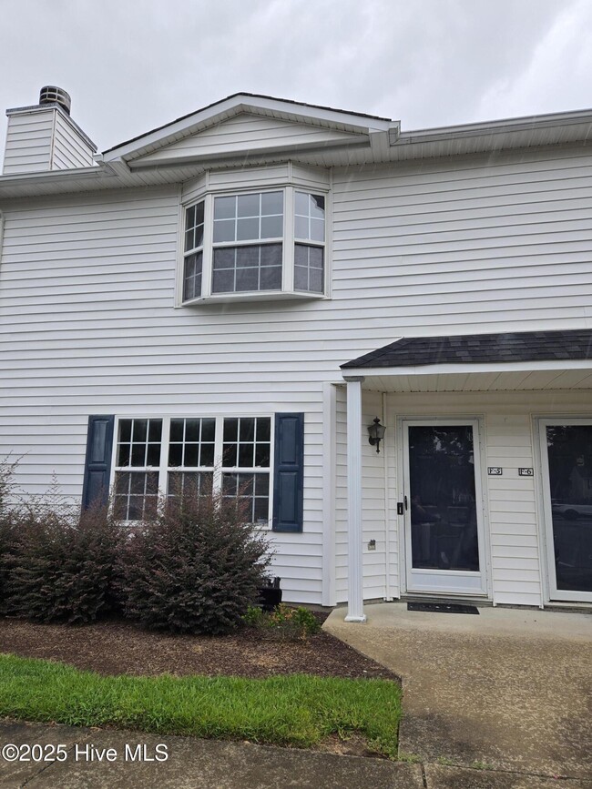 Primary Photo - 1015 Spring Forest Rd