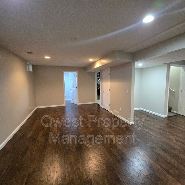 Building Photo - 6981 Sienna Dr SE
