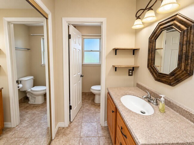 Building Photo - 3022 Blue Pine Ln