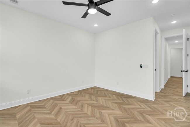 Building Photo - 773 E Duffy St