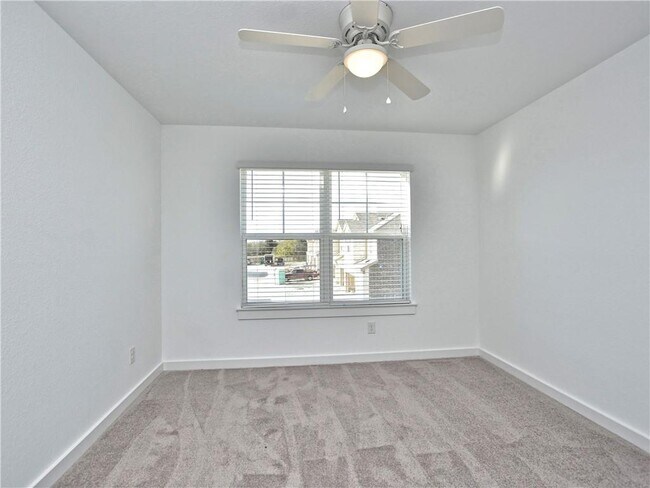 Building Photo - 17301 Leafroller Dr