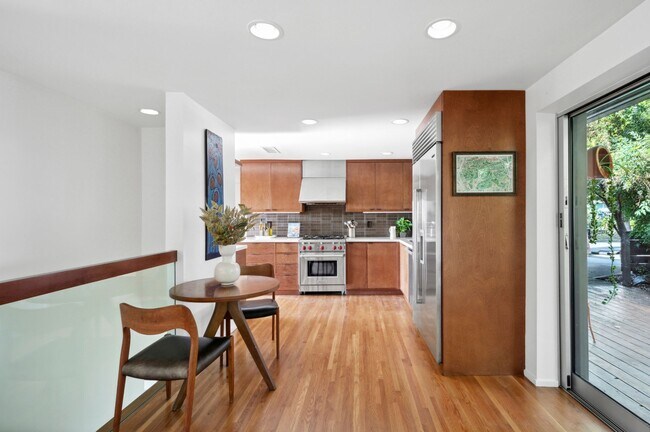 Building Photo - 3772 San Rafael Ave