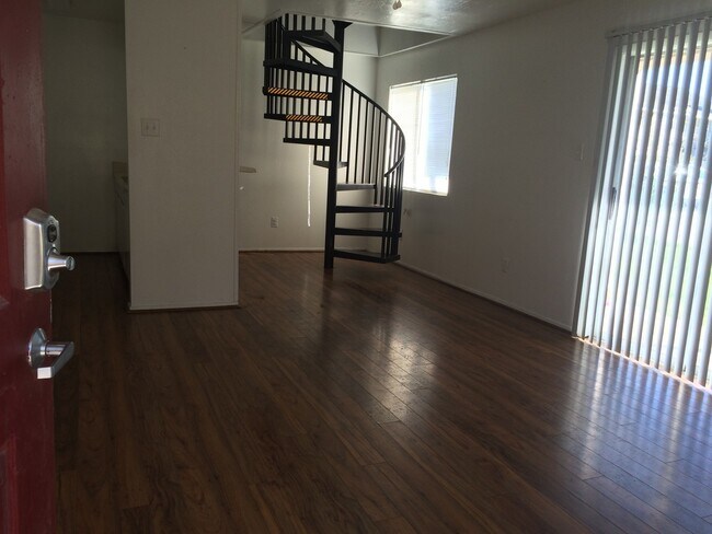 Building Photo - 2617PR