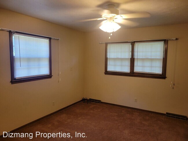 Building Photo - 3 br, 2 bath House - 656 W Katella St.