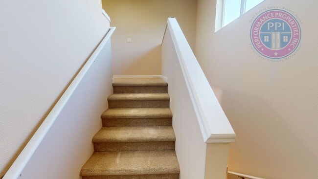 Building Photo - DEPOSIT FREE MOVE-IN WITH OBLIGO!  Orenco ...
