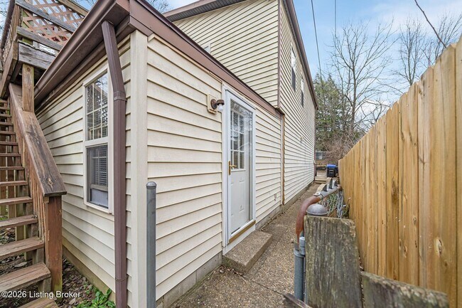 Building Photo - 1612 Ellwood Ave