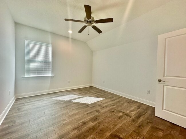 Building Photo - 65 Laurel Oaks Dr