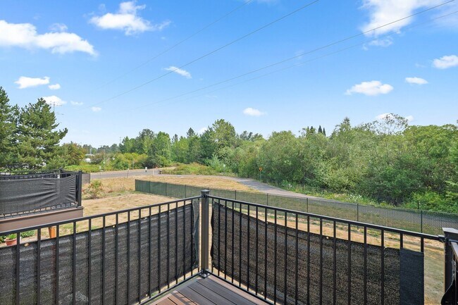 Building Photo - 4270 SW 159th Ave