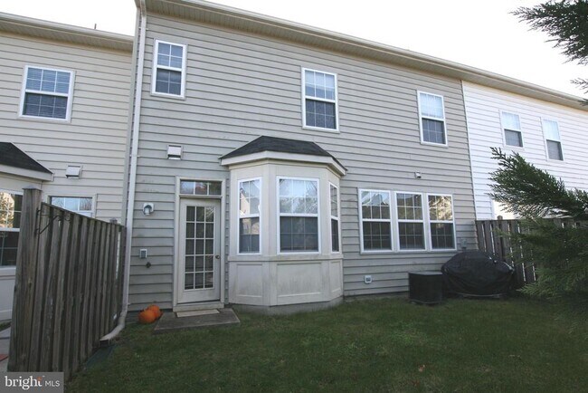 Building Photo - 107 Berwick Ln