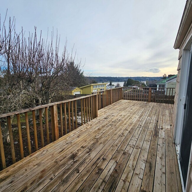 Building Photo - Updated 3-Bedroom Home with Large Deck & Storage