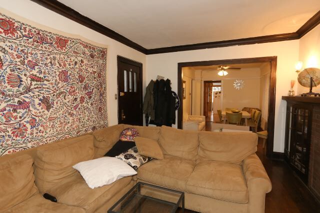 Building Photo - 849 W Fletcher St