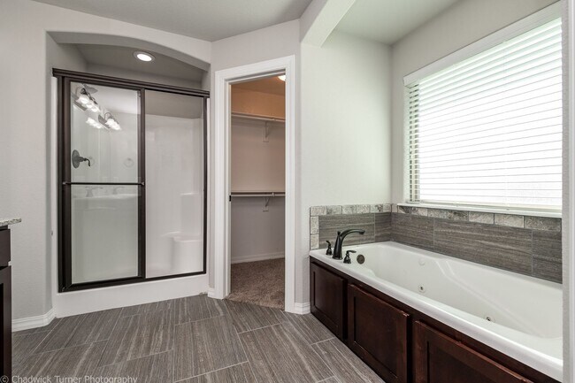 Building Photo - ***1001 Gardenia Street***