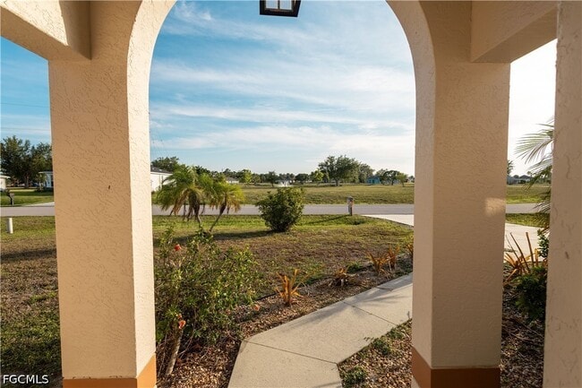 Building Photo - 25324 Lychee Ct