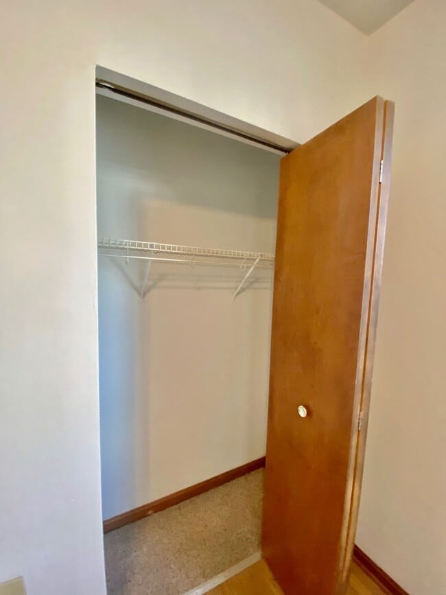 Building Photo - 120