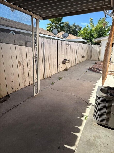 Building Photo - 41611 Marine Dr