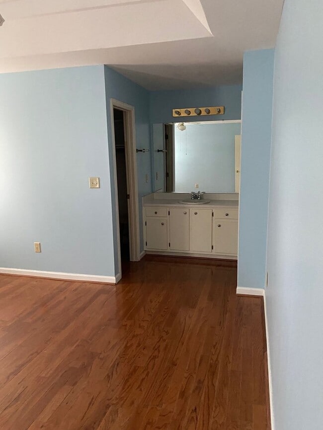 Building Photo - Single family home located in North View Subdivision Coming Mid April!