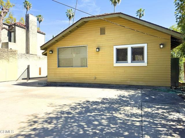 Building Photo - 869 S Euclid Ave