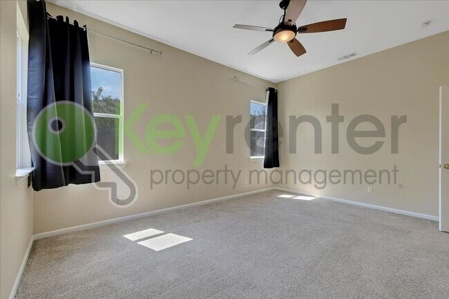 Building Photo - 9448 Syrah Ct