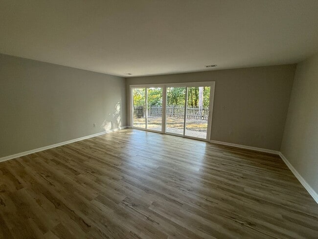 Building Photo - New Paint and Flooring, Near NSWC Base
