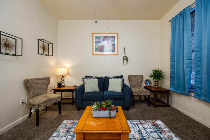 Building Photo - 612 W Market St