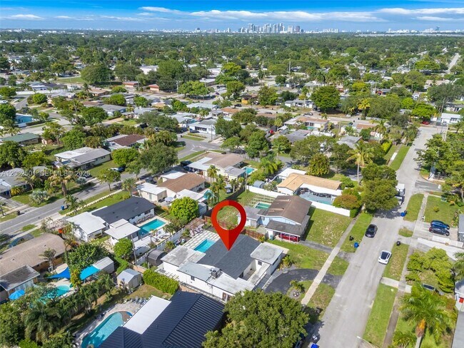 Building Photo - 3609 SW 23rd St