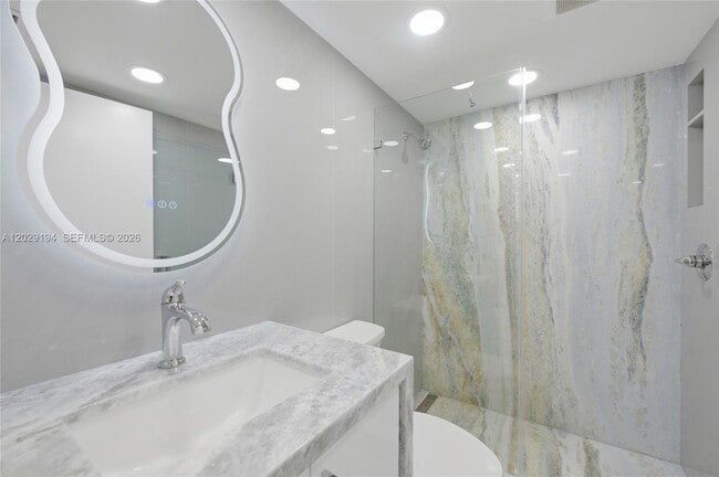 Building Photo - 22384 Thousand Pines Ln