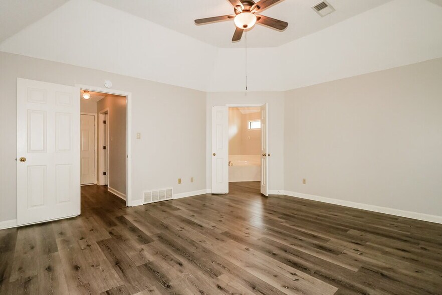 Building Photo - 4971 Rabbit Chase Ln