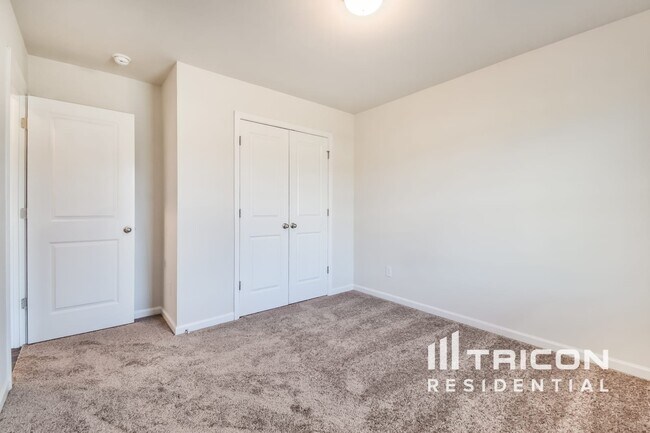 Building Photo - 4094 Evelyn View Ct
