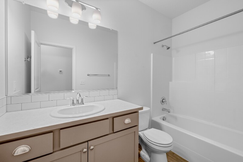 Building Photo - 3041 W Pascal Dr