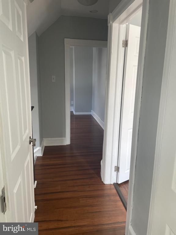 Building Photo - 115 Oakland Ave