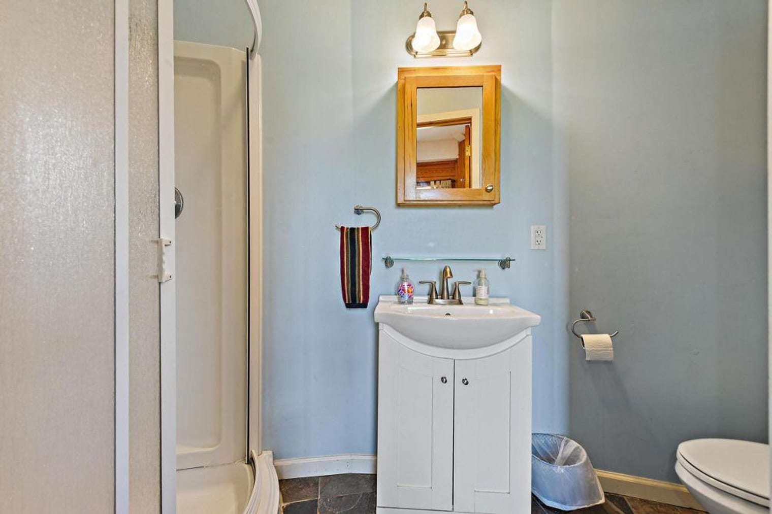 Building Photo - 6001 Belle Fontaine Dr