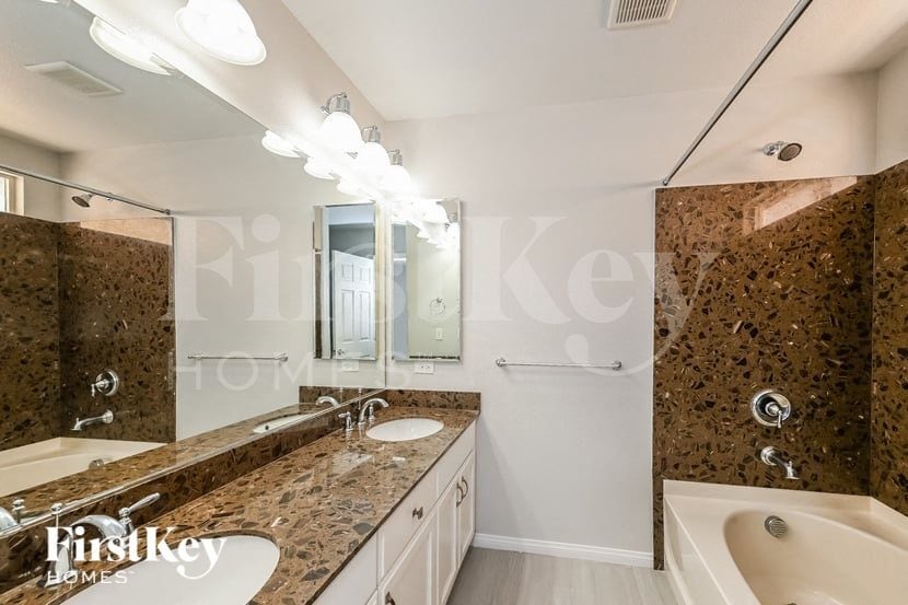 Building Photo - 7279 River Star Ct
