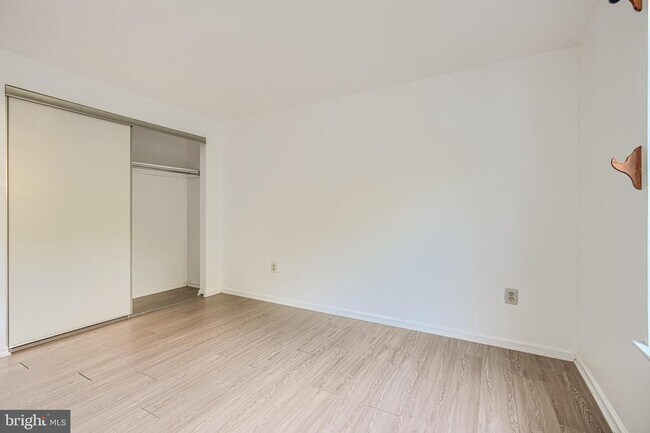 Building Photo - 8 Lambeth Bridge Ct