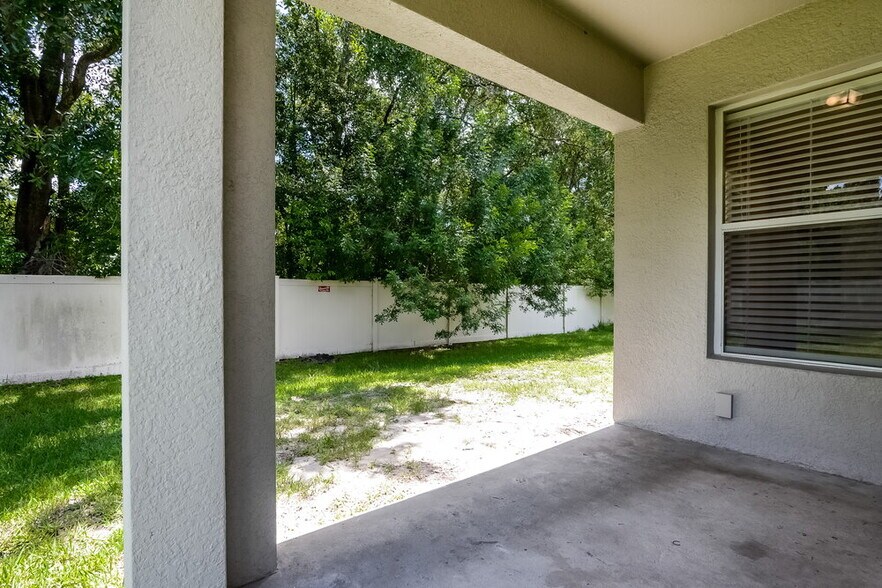 Building Photo - 7241 Twin Cedar Ln