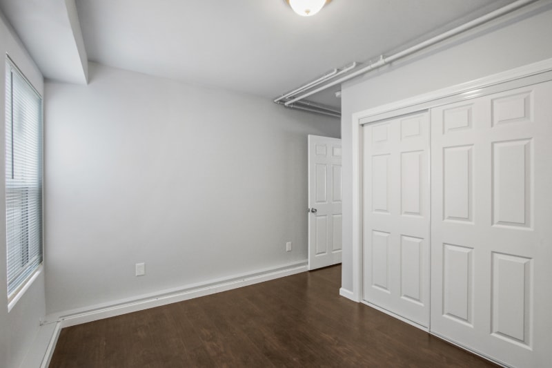 Building Photo - 5945 Gaviota Ave