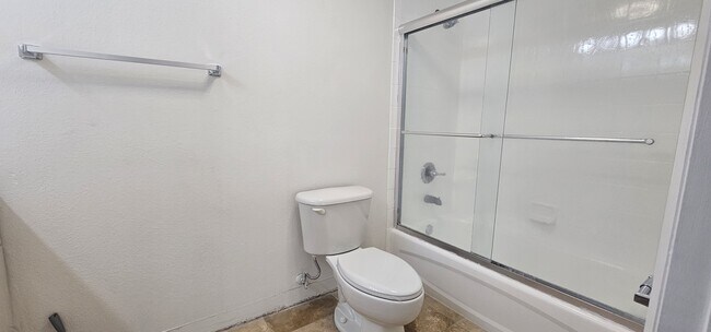 Building Photo - 13215 Villa Vista Dr
