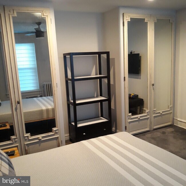 Building Photo - 1201 Penn Ave