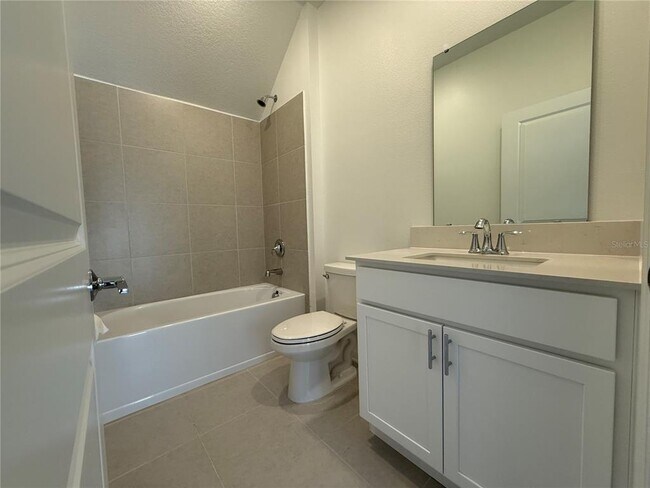 Building Photo - 734 Honeyrock St