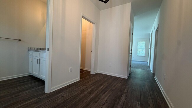 Building Photo - 78 Tansboro Rd