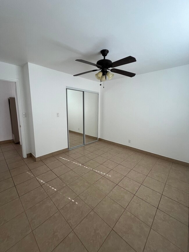 Building Photo - 9807 San Antonio Ave