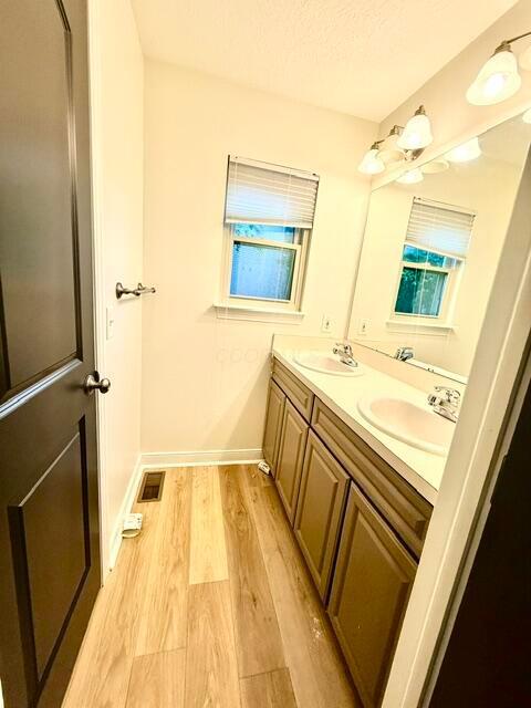 Building Photo - 9460 Santa Clara Cir